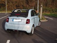 gebraucht Fiat 500e Cabrio "la Prima" MJ22 himmelblau Sitzheizung
