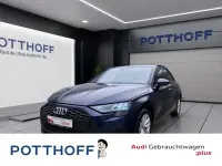 Gebraucht Audi A3 Ambiente 116 PS (85 kW) 2024 Blau Limousine