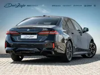 Gebraucht BMW 520 M Sport 197 PS (144 kW) 2025 Sophistograu brillanteffekt metallic Limousine