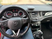 Gebraucht Opel Astra 125 PS (91 kW) 2017 Rot Limousine