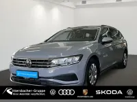 Gebraucht VW Passat Conceptline 150 PS (110 kW) 2022 Mondsteingrau Kombi