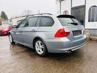 Gebraucht BMW 320 150 PS (110 kW) 2006 Blau Kombi