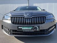 Gebraucht Skoda Superb Ambition 150 PS (110 kW) 2022 Grau Kombi