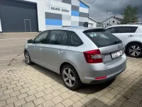 Gebraucht Skoda Rapid Elegance 105 PS (77 kW) 2014 Silber Kleinwagen