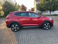 Gebraucht Hyundai Tucson Style 141 PS (103 kW) 2017 Rot SUV