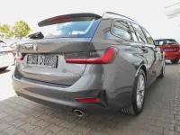 Gebraucht BMW 318 150 PS (110 kW) 2022 Grau Kombi
