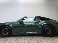 Gebraucht Porsche 992 541 PS (397 kW) 2025 Sonderlackierung irishgreen Coupé