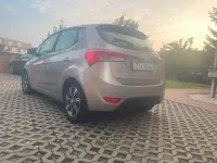 Gebraucht Hyundai ix20 Trend 90 PS (66 kW) 2016 Beige Kleinwagen