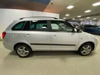 Gebraucht Skoda Fabia Ambition 105 PS (77 kW) 2014 Silber Kombi