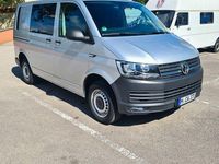 Gebraucht VW Transporter 150 PS (110 kW) 2018 Silber Van
