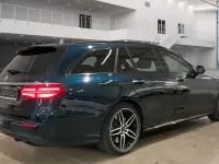 Gebraucht Mercedes E43 AMG AMG 401 PS (294 kW) 2018 Blau Limousine