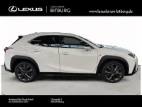 Neu Lexus UX 300h Sport Design Packet 199 PS (146 kW) 2026 Weiß SUV