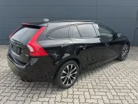 Gebraucht Volvo V60 Linje Svart 150 PS (110 kW) 2018 Schwarz Kombi