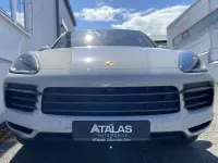 Gebraucht Porsche Cayenne E-Hybrid Coupe Platinum Edition 462 PS (339 kW) 2022 Racetrackgrey/weisskreide/cray SUV