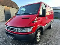 Używany Iveco Daily 166 KM (122 kW) 2005 Czerwony Van