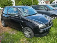 Używany Seat Arosa 50 KM (36 kW) 2003 Czarny Hatchback