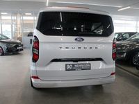 Gebraucht Ford Tourneo Titanium 136 PS (100 kW) 2025 Silber Van / Kleinbus