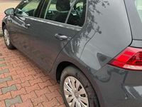 Gebraucht VW Golf VII Join 86 PS (63 kW) 2018 Grau Limousine