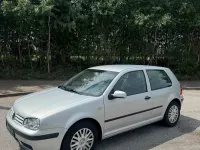 Gebraucht VW Golf 75 PS (55 kW) 1999 Silber Coupé