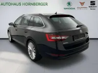 Gebraucht Skoda Superb Ambition 190 PS (139 kW) 2016 Schwarzmagic perleffekt Kombi