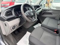 Gebraucht VW Transporter 110 PS (80 kW) 2020 Pure grey Van