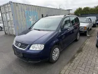 Usata VW Touran Trendline 116 CV (85 kW) 2005 Blu Monovolume