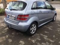 Gebraucht Mercedes B170 116 PS (85 kW) 2009 Blau Van / Kleinbus
