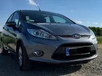 Usata Ford Fiesta Titanium 97 CV (71 kW) 2012 Grigio Berlina