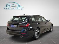 gebraucht BMW 330e Touring Advantage AHK Laser SHZ NP 64.000€