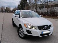 Gebraucht Volvo XC60 163 PS (119 kW) 2012 Weiß SUV