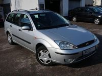 Usado Ford Focus 101 HP (74 kW) 2003 Prateado Carrinha