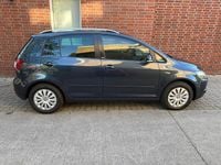 Second-hand VW Golf VII 105 CP (77 kW) 2012 Albastru Berlinǎ