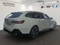 Gebraucht BMW i5 M Sport 250 kW (340 PS) 2025 Alpinweiss iii Kombi