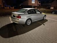 Gebraucht BMW 318 116 PS (85 kW) 2006 Silber Limousine