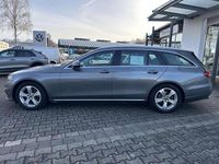 Gebraucht Mercedes E200 Avantgarde 184 PS (135 kW) 2017 Selenitgrau Kombi