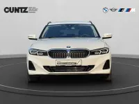 Gebraucht BMW 320 Sport Line 190 PS (139 kW) 2023 Alpinweiß uni Kombi