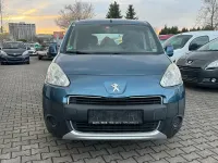Gebraucht Peugeot Partner Tepee Active 92 PS (67 kW) 2013 Blau Van / Kleinbus
