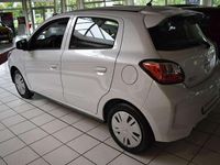 Neu Mitsubishi Space Star Plus 71 PS (52 kW) 2025 Titanweiß Limousine