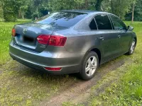 Używany VW Jetta 105 KM (77 kW) 2011 Szary Sedan/Limuzyna