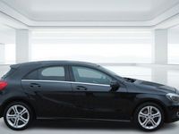 gebraucht Mercedes A200 URBAN *NAVI*Bi-XENON*KAMERA*PDC*SHZ*ALU