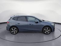 Gebraucht BMW 220 Active Tourer 156 PS (114 kW) 2025 Silber Van / Kleinbus