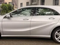 Gebraucht Mercedes A180 Urban 122 PS (89 kW) 2013 Silber Kleinwagen