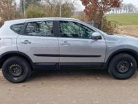 Gebraucht Nissan Qashqai 130 PS (95 kW) 2013 Silber SUV