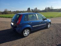 Gebraucht Ford Fiesta 69 PS (50 kW) 2007 Blau Kleinwagen