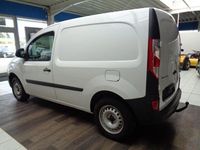 Gebraucht Renault Rapid 75 PS (55 kW) 2019 Weiss Limousine