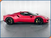 Gebraucht Ferrari 296 829 PS (609 kW) 2025 Rot