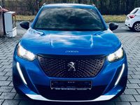 Używany Peugeot 2008 Active 131 KM (96 kW) 2023 Niebieski SUV