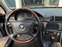 Gebraucht BMW 525 163 PS (119 kW) 2002 Blau Limousine