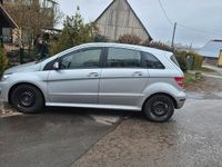 Gebraucht Mercedes B180 109 PS (80 kW) 2010 Silber Van / Kleinbus