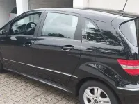 Gebraucht Mercedes B160 95 PS (69 kW) 2011 Schwarz Kleinwagen